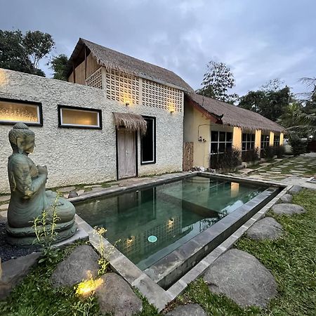 Отель Bamboo Oasis Убуд Экстерьер фото