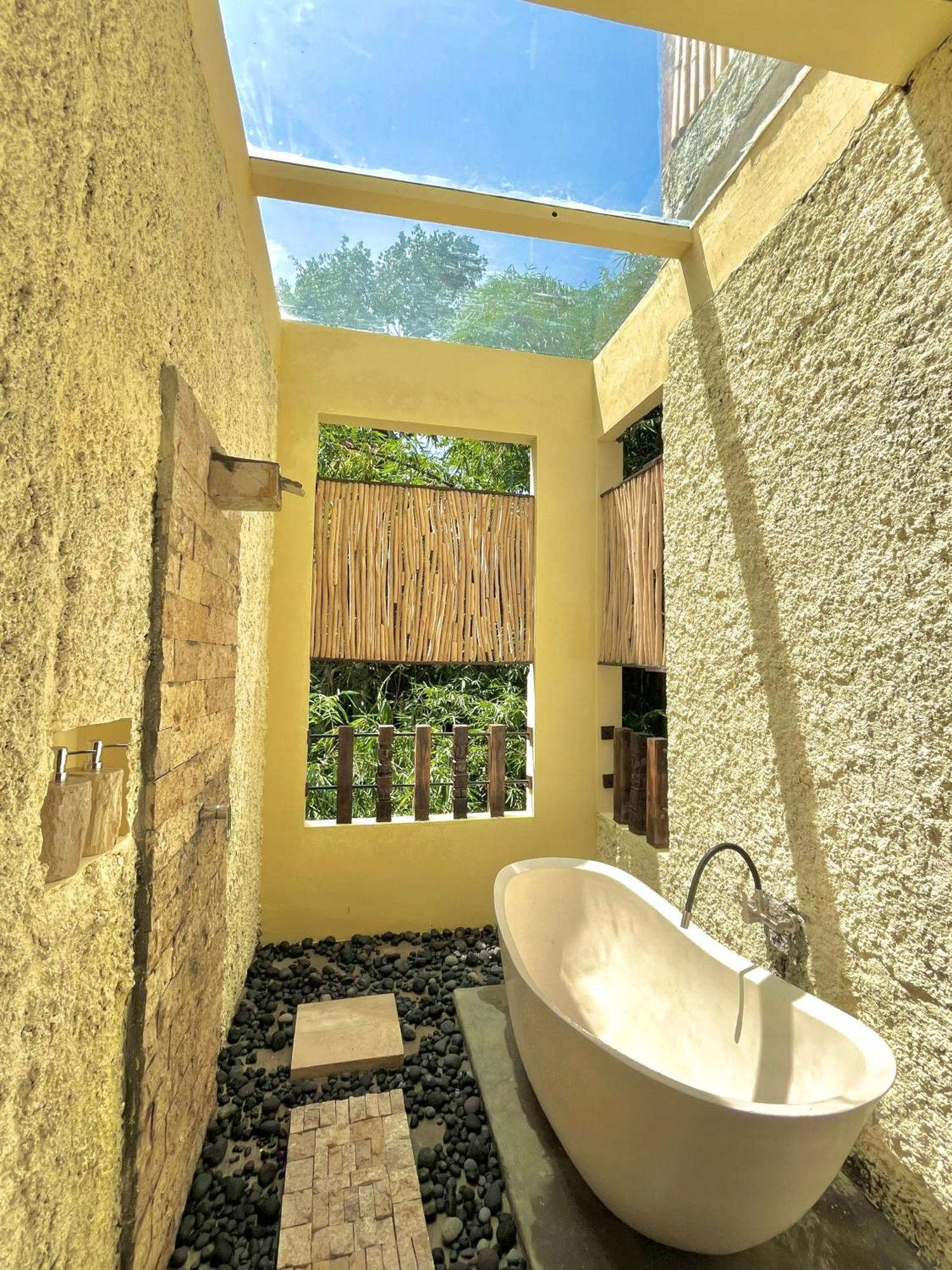Отель Bamboo Oasis Убуд Экстерьер фото