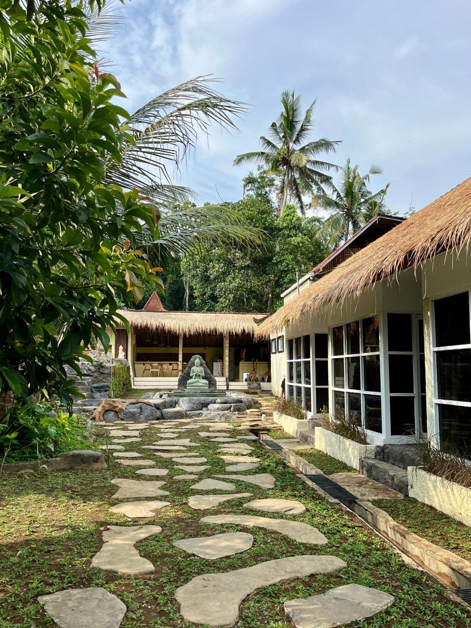 Отель Bamboo Oasis Убуд Экстерьер фото